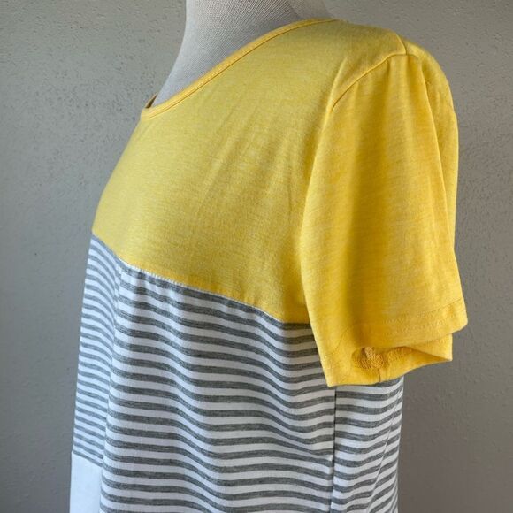 Zawapemia Short Sleeve T-Shirt Size L - Picture 3 of 7